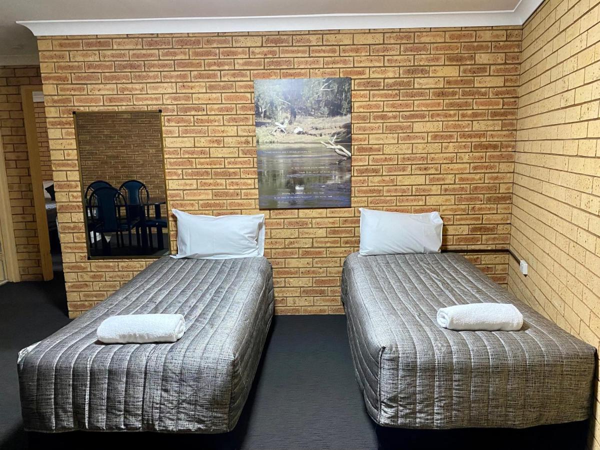 Tallarook Motor Inn Dubbo Exterior foto