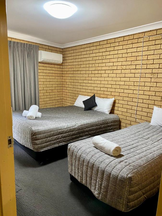 Tallarook Motor Inn Dubbo Exterior foto